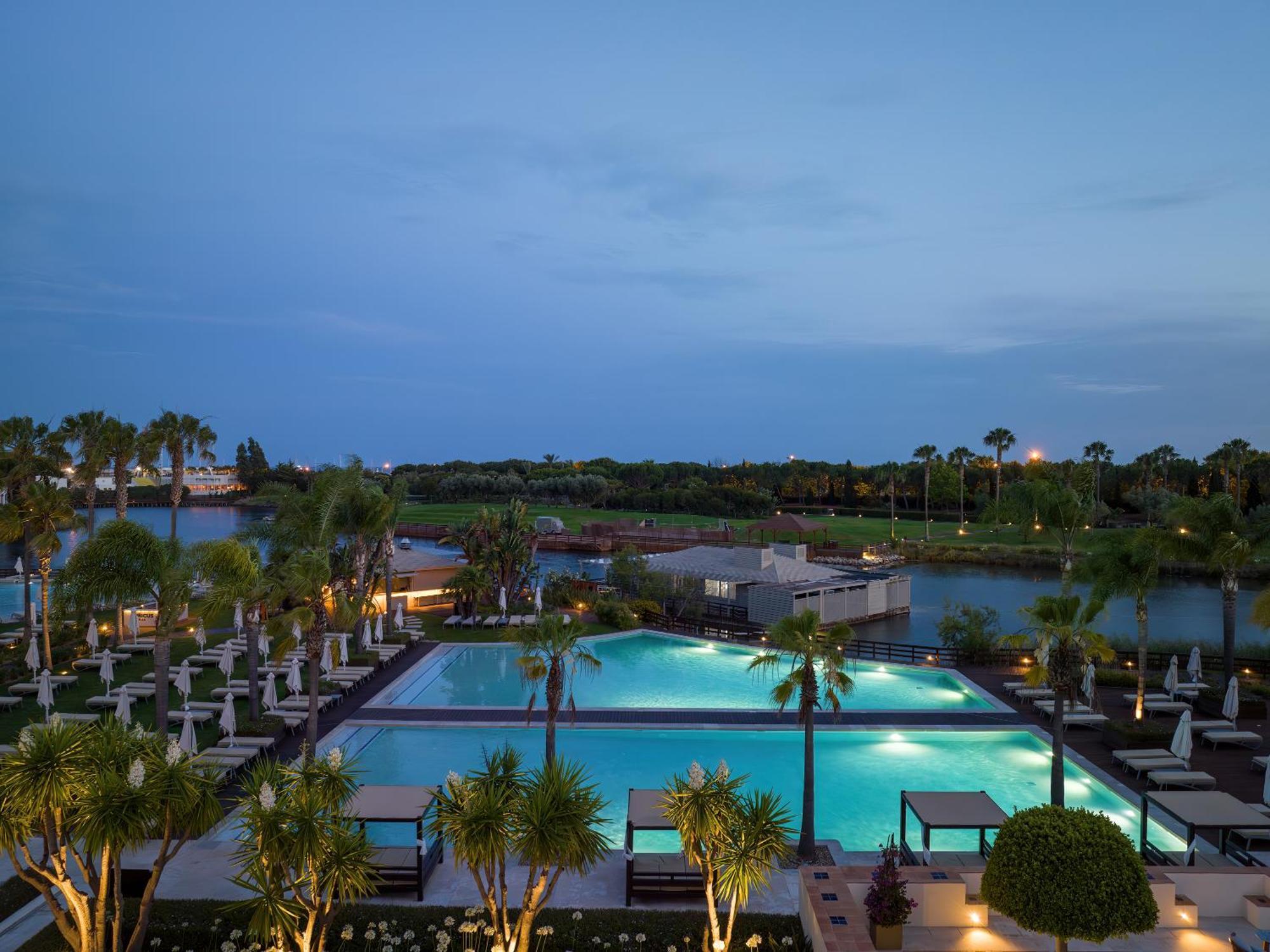 Domes Lake Algarve, Autograph Collection Βιλαμούρα Εξωτερικό φωτογραφία The resort's main pool
