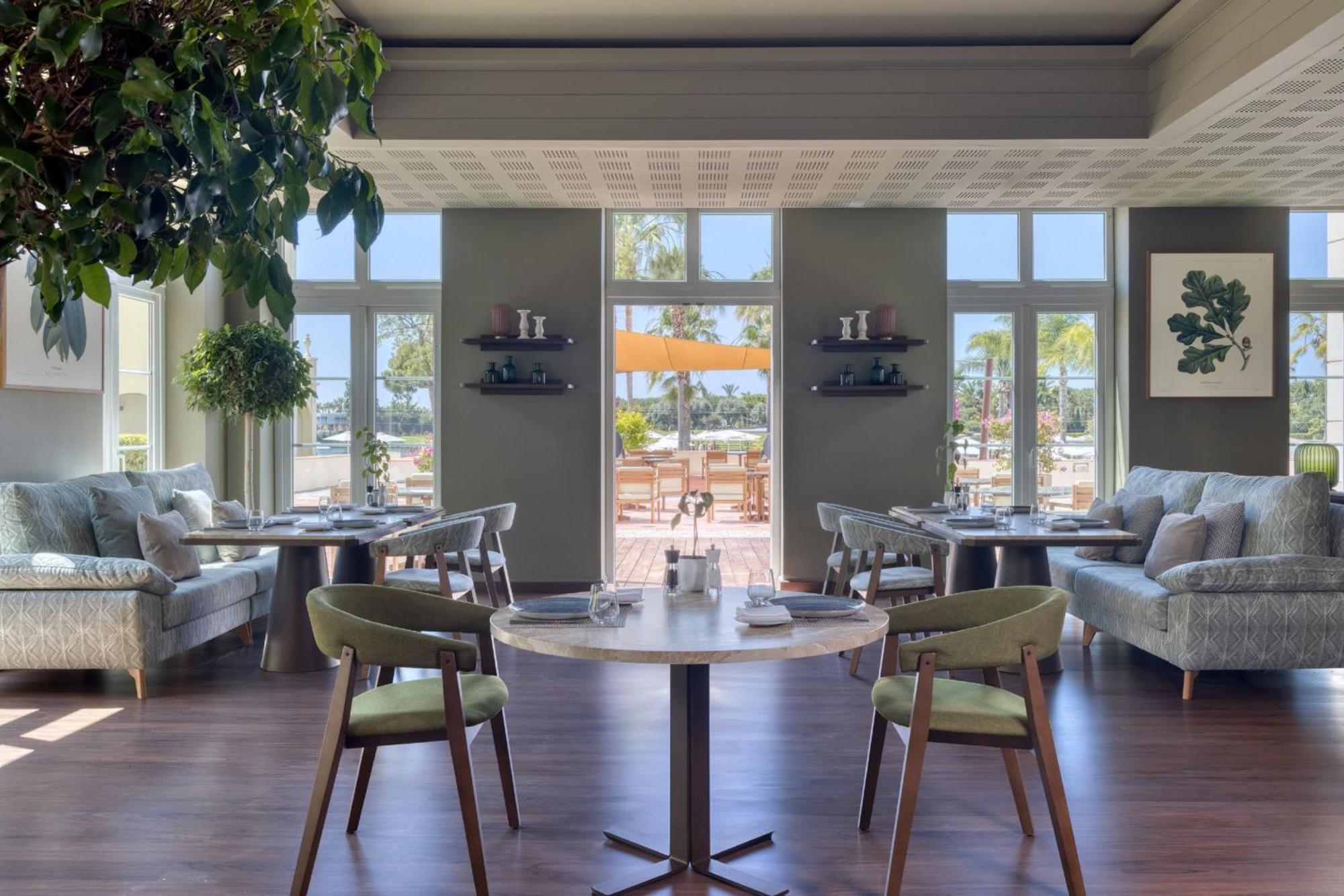 Domes Lake Algarve, Autograph Collection Βιλαμούρα Εξωτερικό φωτογραφία The interior of the restaurant